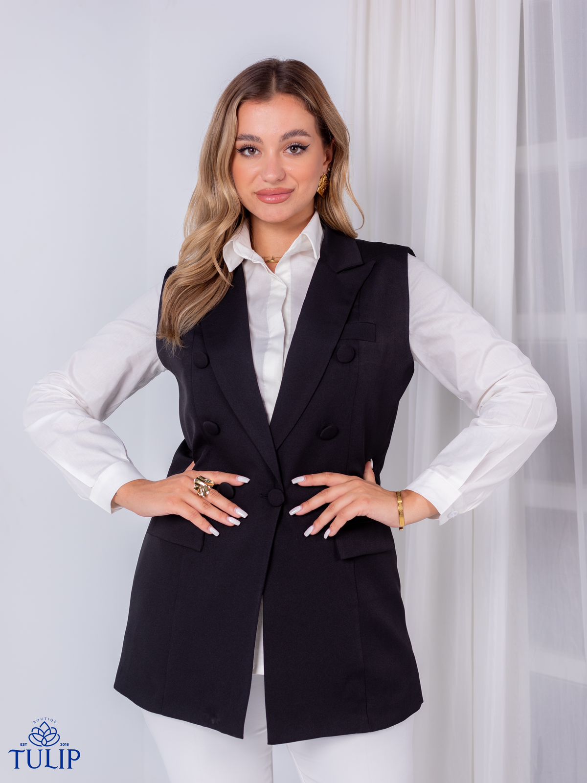 Sleeveless Blazer