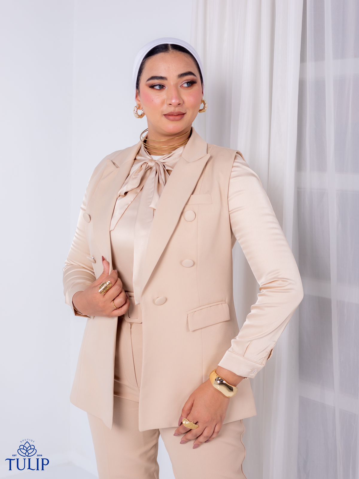Sleeveless Blazer