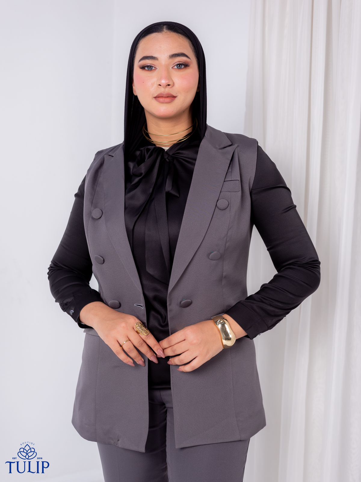 Sleeveless Blazer